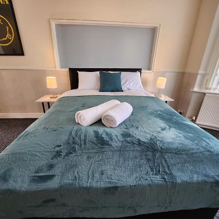 Sheldon Shared House Hotel Solihull Ngoại thất bức ảnh