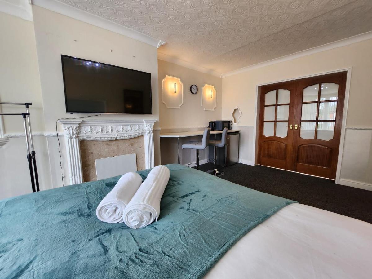 Sheldon Shared House Hotel Solihull Ngoại thất bức ảnh