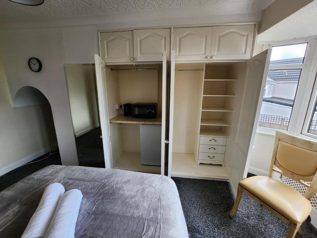 Sheldon Shared House Hotel Solihull Ngoại thất bức ảnh